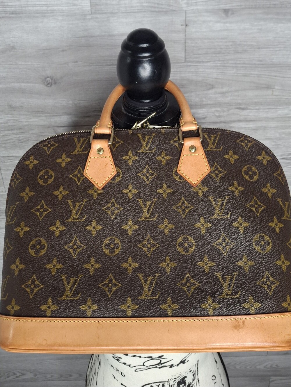 Vintage Louis Vuitton Alma Monogram Satchel with Vachetta Trim and Gold Hardware - Picture 3 of 16
